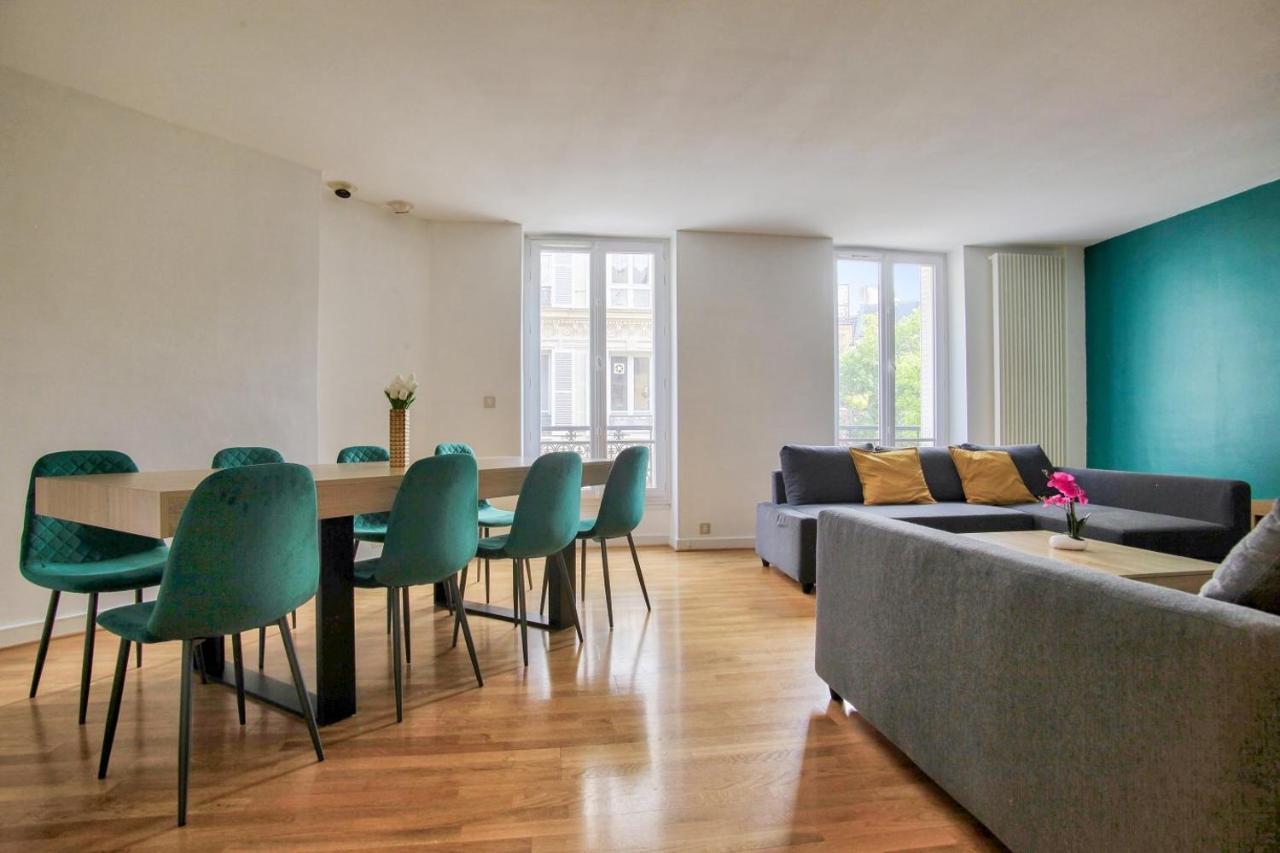 2 Bedrooms Tour Eiffel Breteuil Paris Exterior photo