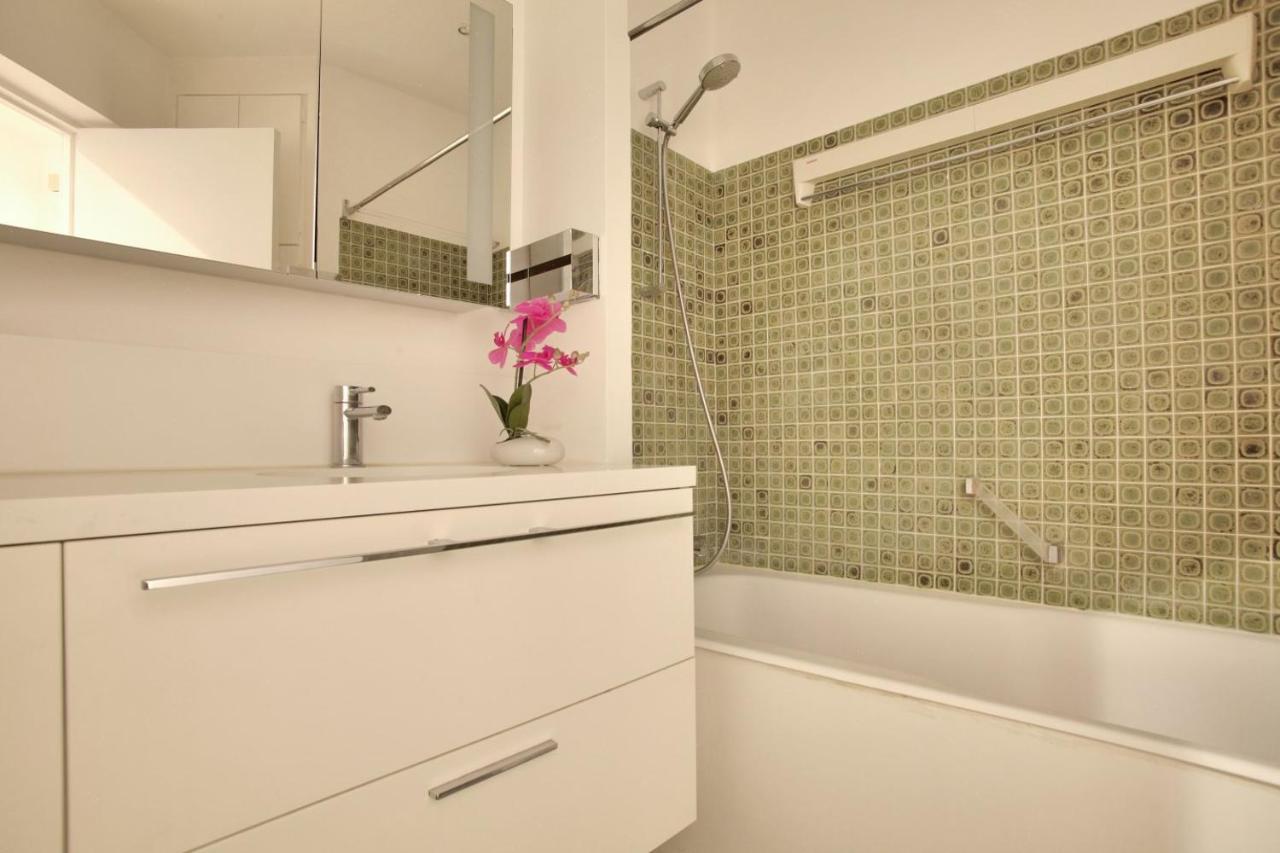 2 Bedrooms Tour Eiffel Breteuil Paris Exterior photo